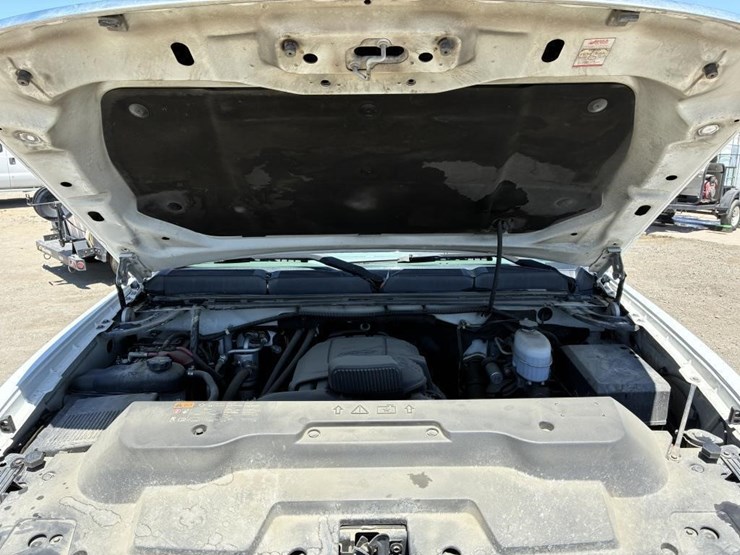 2011-chevrolet-silverado-2500-image-11
