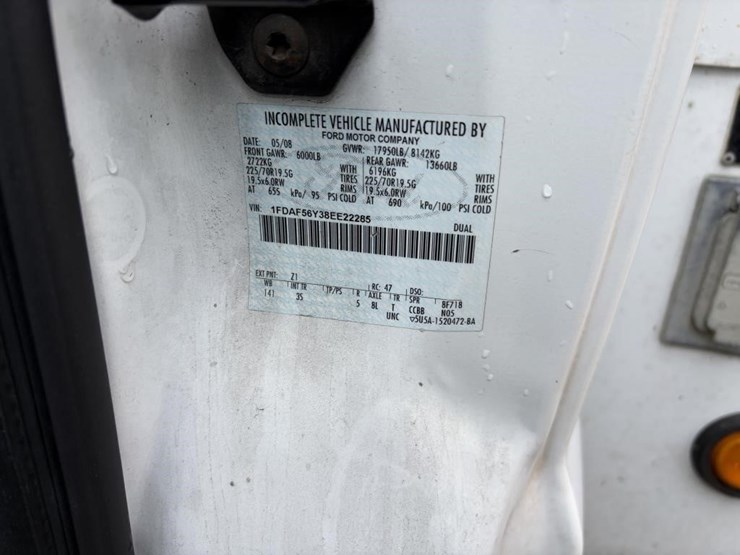 2008-ford-f550-image-30