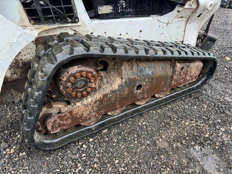 2015-bobcat-t590-image-16