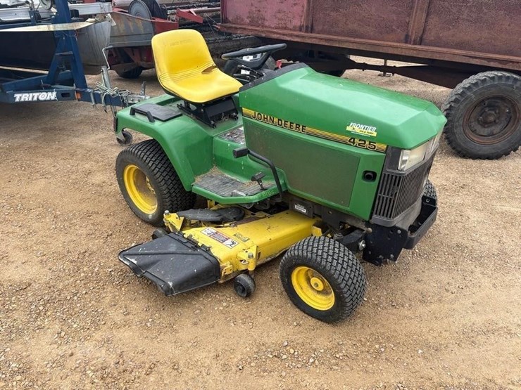 john-deere-425-image-3