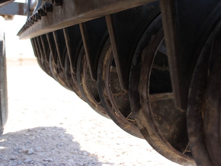 #1008-•-crustbuster-27ft-grain-drill-image-19