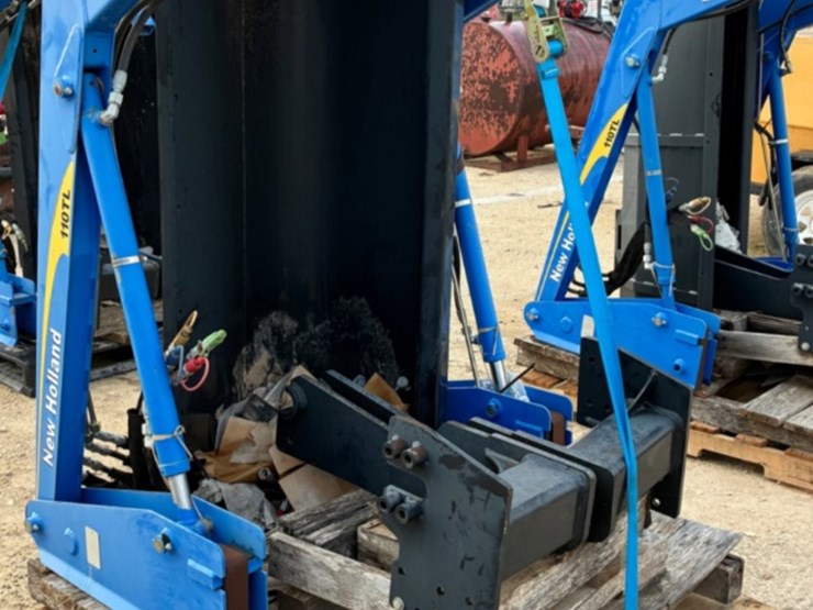 new-holland-110tl-image-1