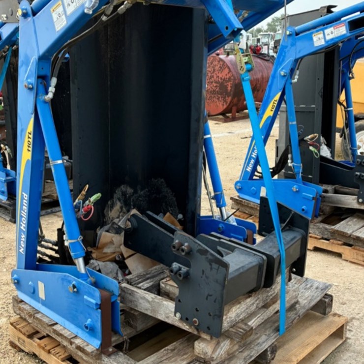 NEW HOLLAND 110TL