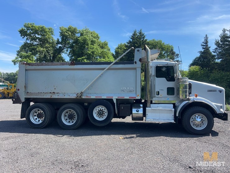 2011-kenworth-t800w-image-6
