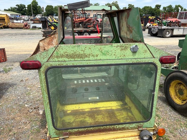 john-deere-cab-image-4