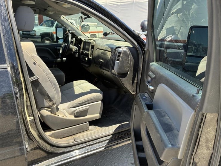 2018-chevrolet-silverado-1500-image-8