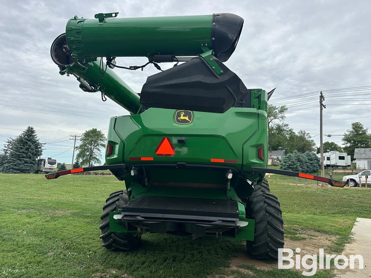2022-john-deere-x9-1000-image-6