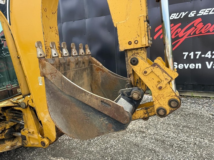 caterpillar-420d-image-16