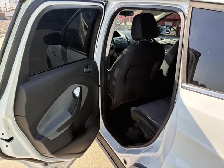 2013-ford-escape-image-13