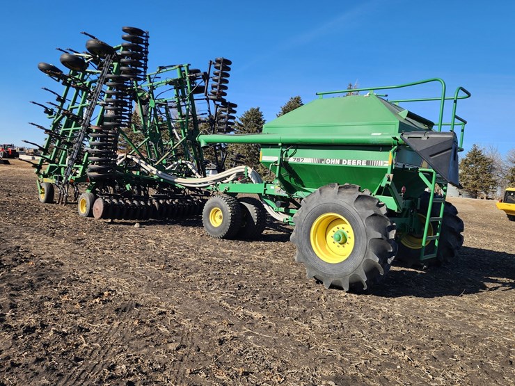 john-deere-737-image-2