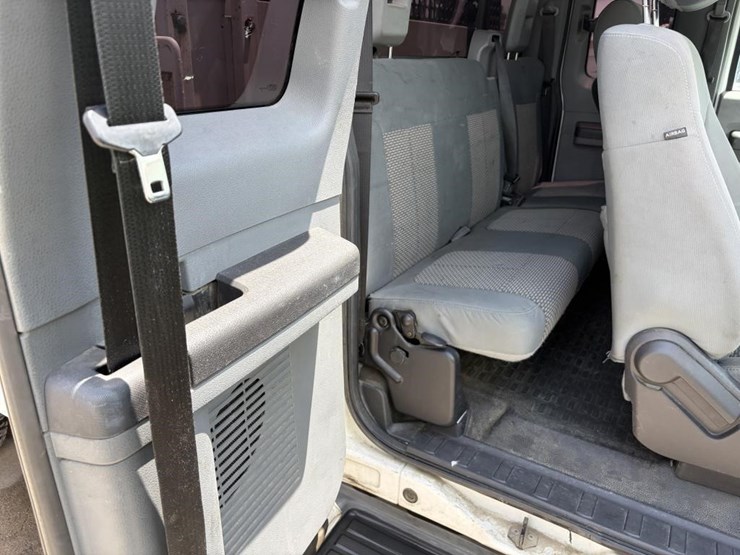 2012-ford-f450-image-11
