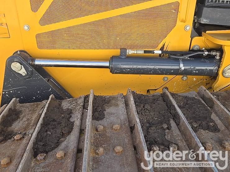 2023-deere-650-lgp-image-22