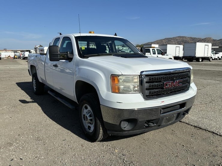 2012-gmc-2500hd-image-2