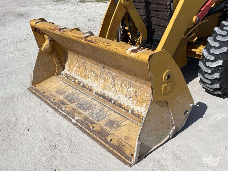 2015-caterpillar-416f-image-7