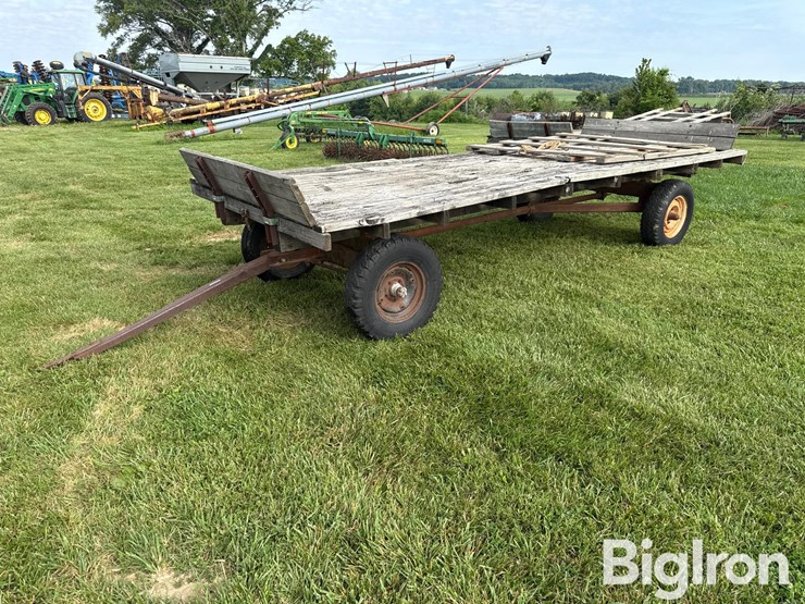 david-bradley-16'-hay-wagon-image-1
