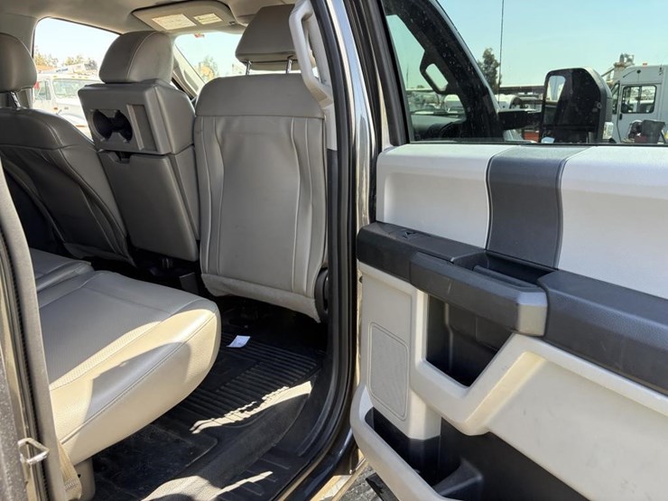 2017-ford-f250-xl-image-9