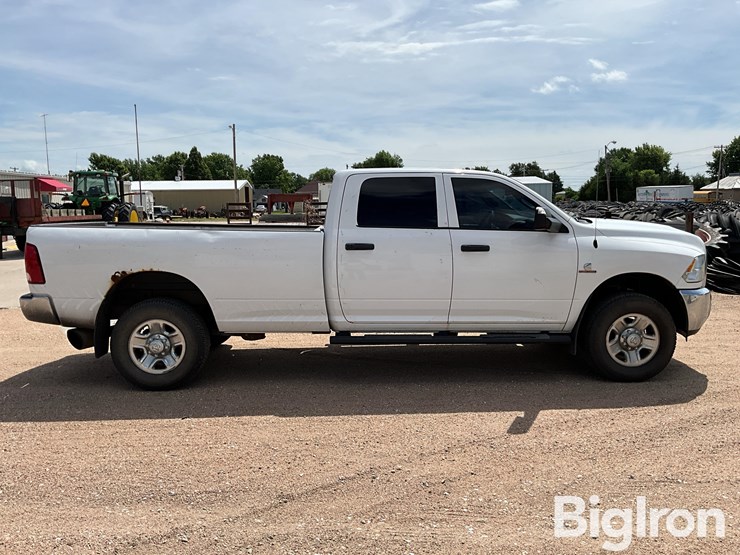 2015-dodge-2500-image-4