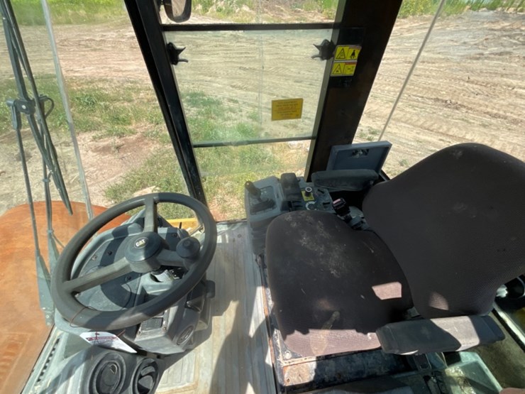 2010-caterpillar-cs56-image-10
