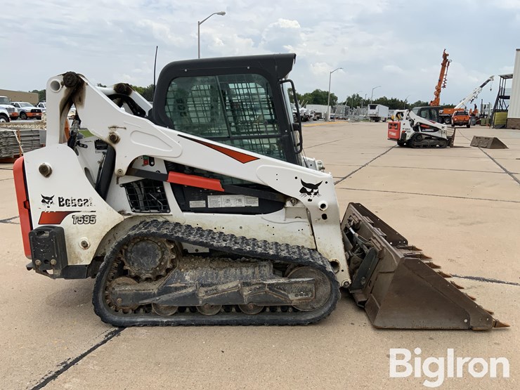 2018-bobcat-t595-image-4