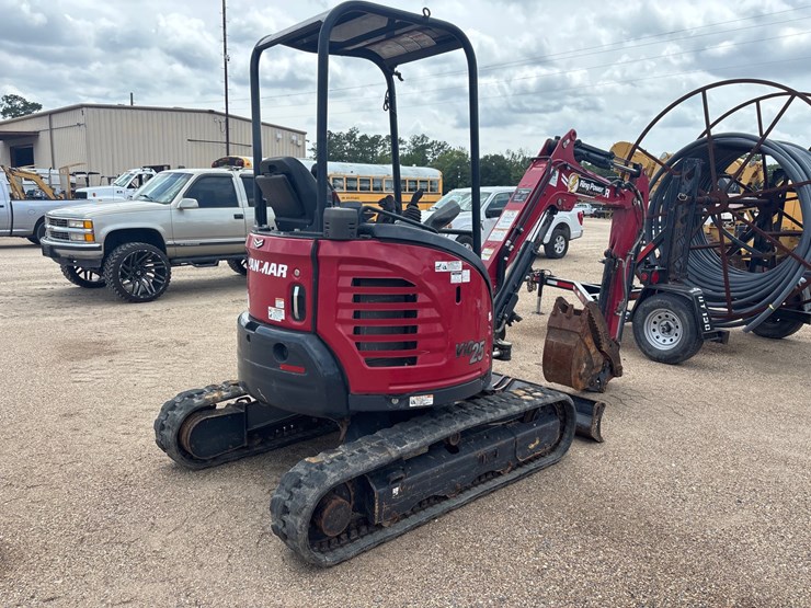 yanmar-vio25-6a-image-4