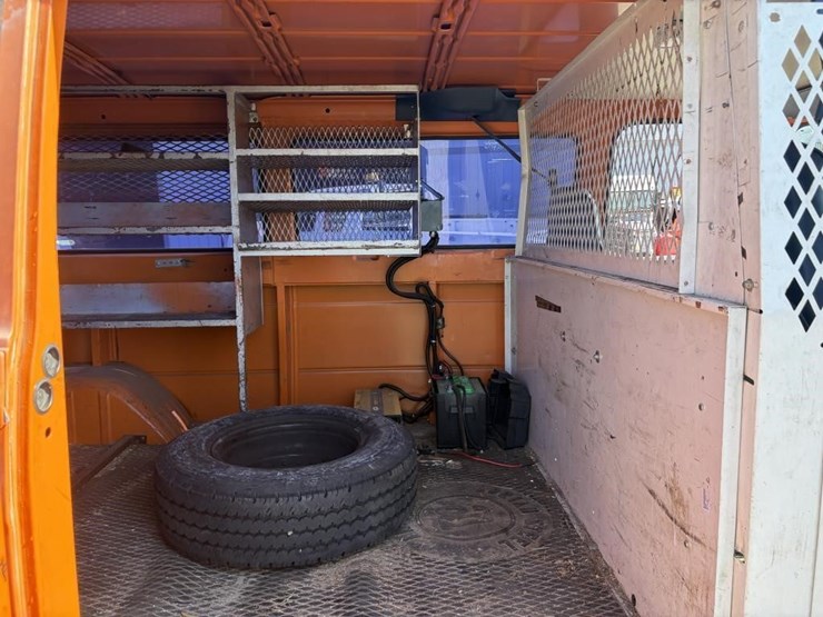 1992-utility-van-image-12