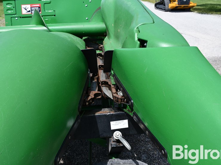 2025-john-deere-6-image-18