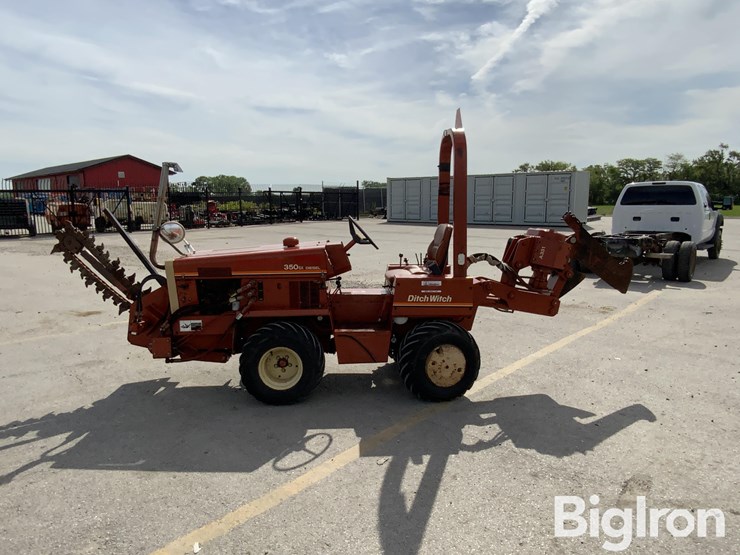 ditch-witch-350sxdd-image-8