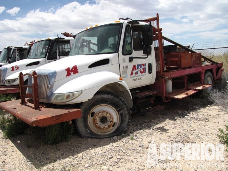 2003-international-durastar-4300-image-1