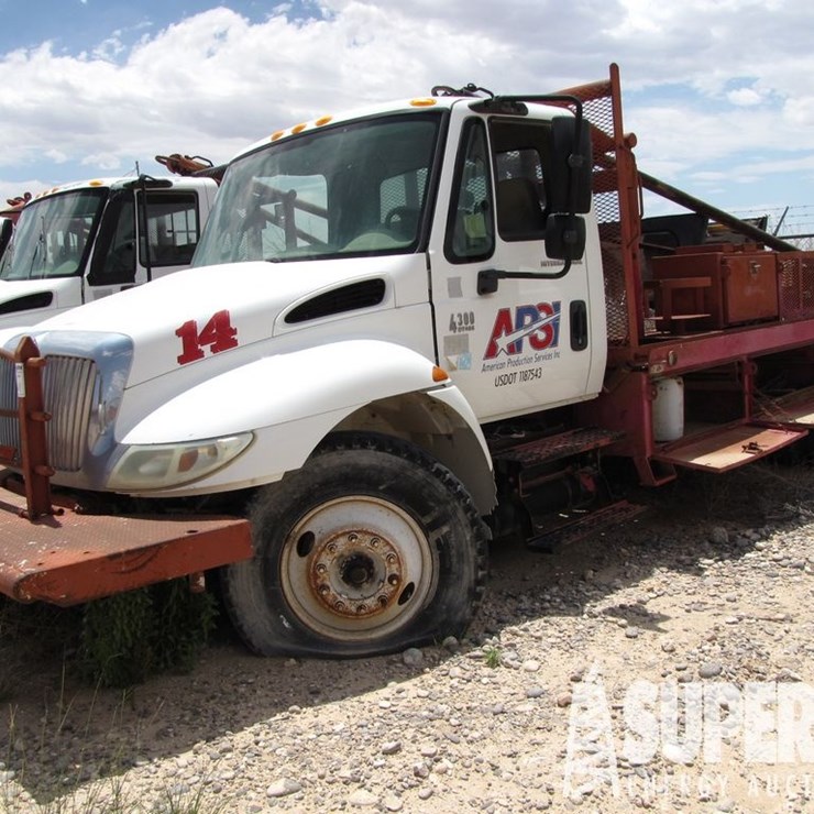 2003 INTERNATIONAL DURASTAR 4300