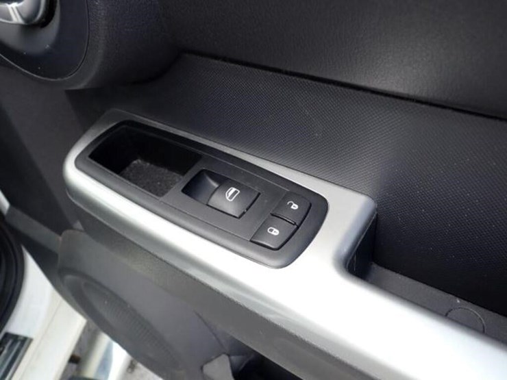 2008-dodge-nitro-image-39