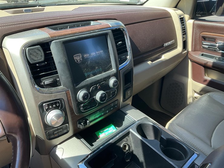 2015-dodge-ram-1500-image-34