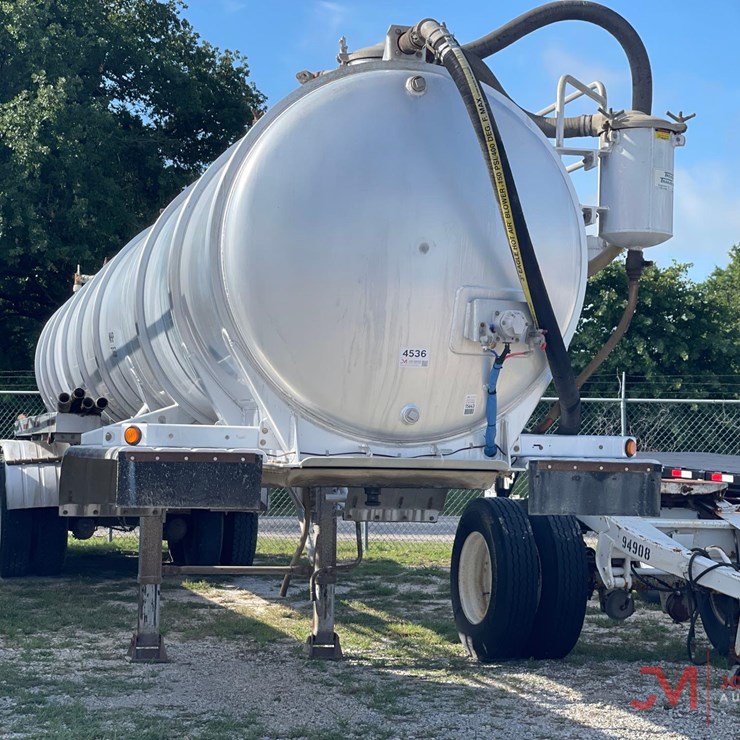 2019 TROXELL VACUUM TANK TRAILER