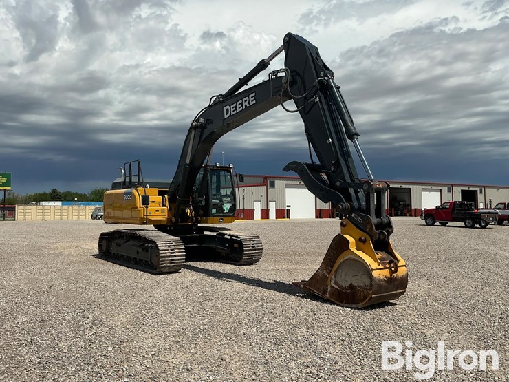 2018-deere-300g-lc-image-3