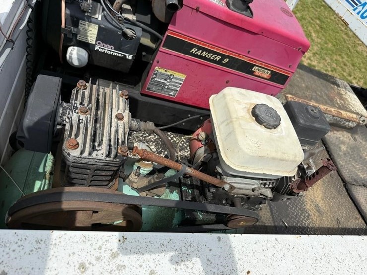 1997-dodge-3500-image-16