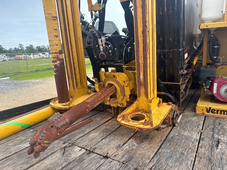 #3601-•-2020-vermeer-d23x30-series-iii-horizontal-directional-drill-image-5
