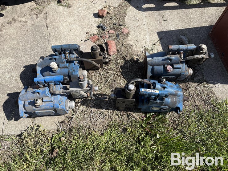 eaton-421ak-series-hydraulic-piston-pumps-image-1