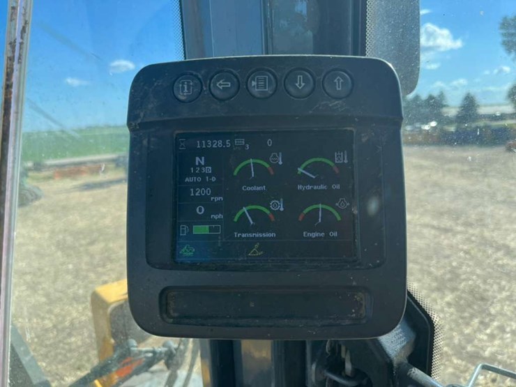 deere-524k-image-40