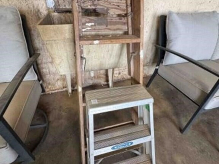 2-ladders,-1-werner-1-wood-image-1