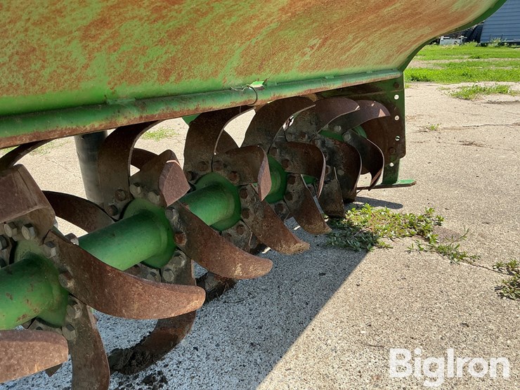 john-deere-665-image-17