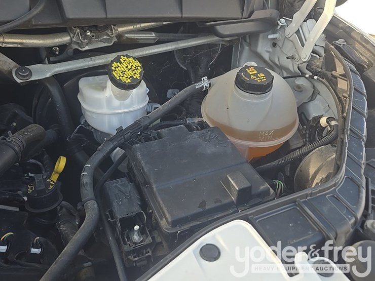 2020-ford-transit-image-27