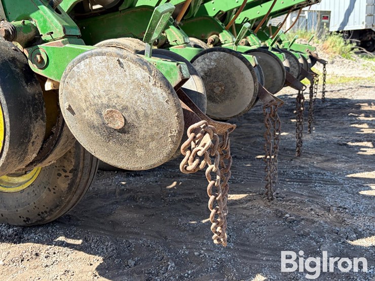 john-deere-7000-image-13