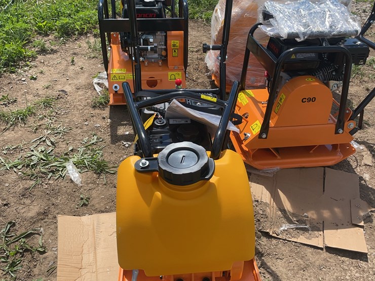 loncin-plate-compactor-c80t-image-1