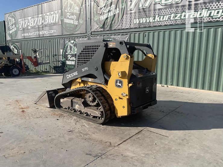 2017-deere-317g-image-2