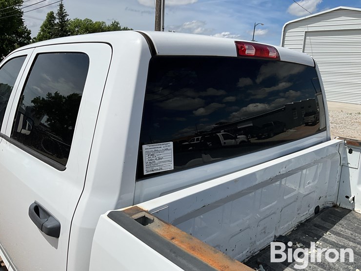 2015-dodge-2500-image-19
