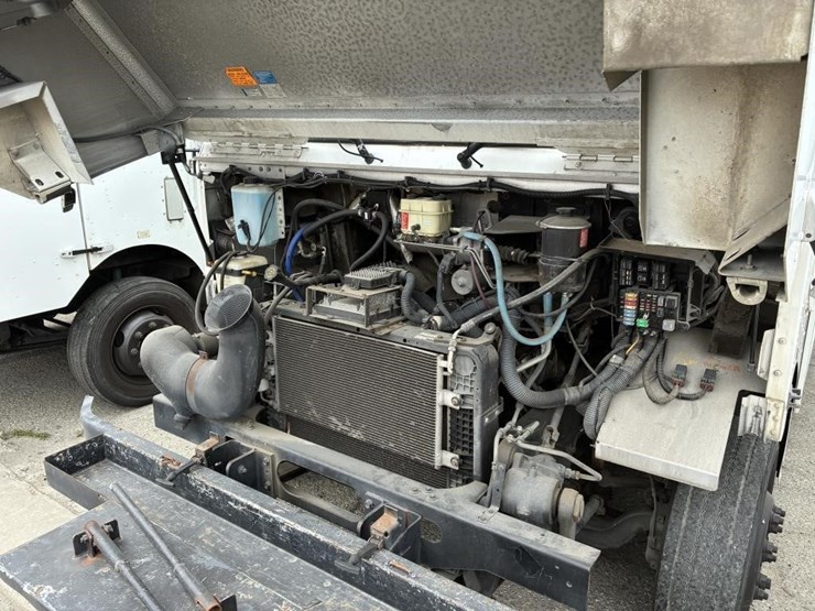 2008-workhorse-w62-image-7