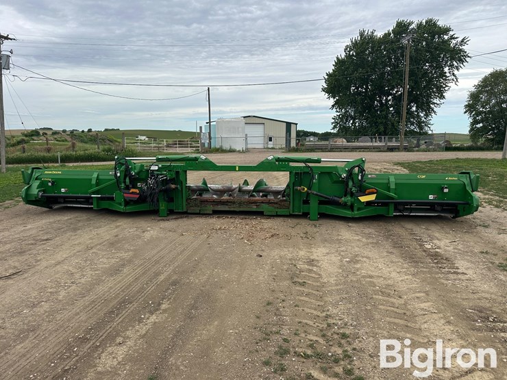 2021-john-deere-c12f-image-6