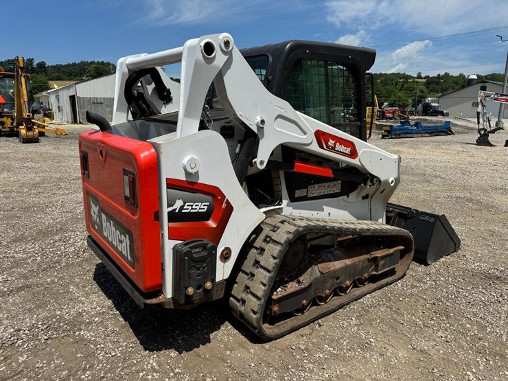 2022-bobcat-t595-image-6