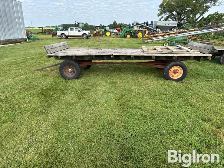 david-bradley-16'-hay-wagon-image-8