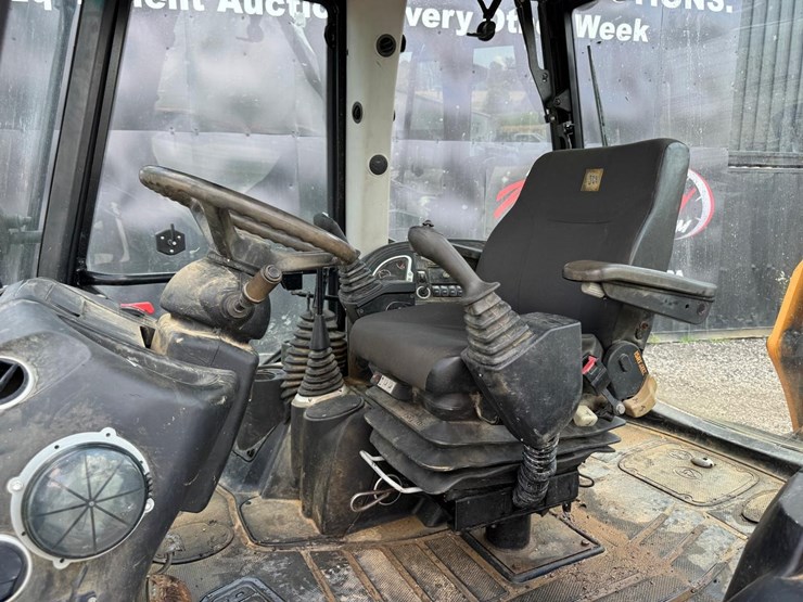 jcb-3cx14-image-21