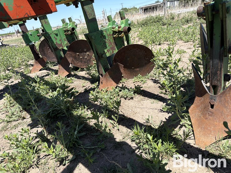 6r30"-ditcher-image-11